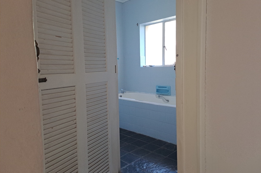 4 Bedroom Property for Sale in Amsterdamhoek Eastern Cape